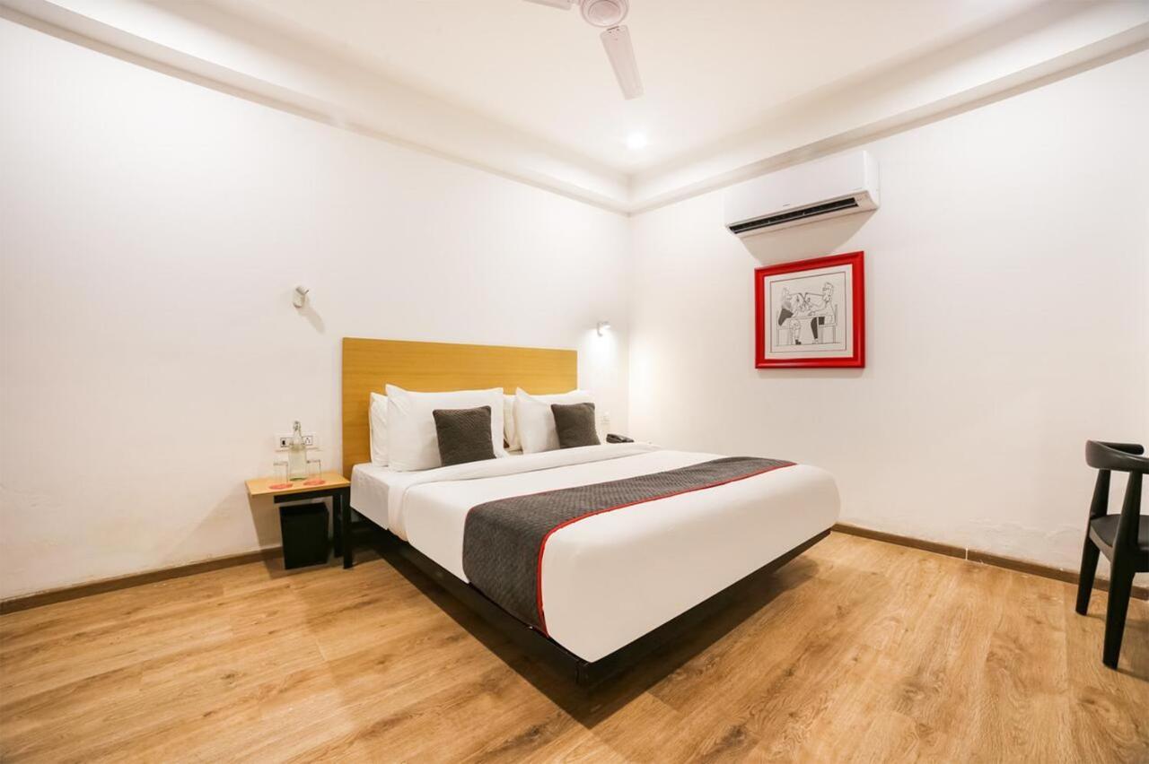 Hotel Admire Inn "Atta Market, Noida Sector 18" Zewnętrze zdjęcie
