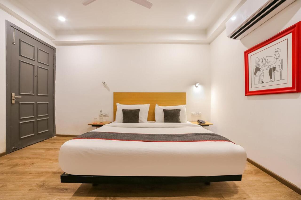 Hotel Admire Inn "Atta Market, Noida Sector 18" Zewnętrze zdjęcie